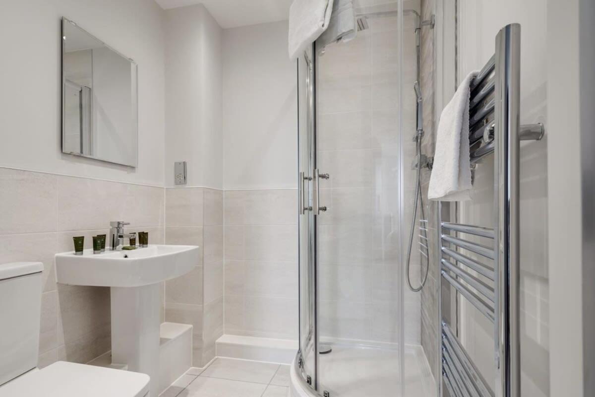 Beautiful 2 Bed Apartment In A Converted Mill Leeds  Exterior foto